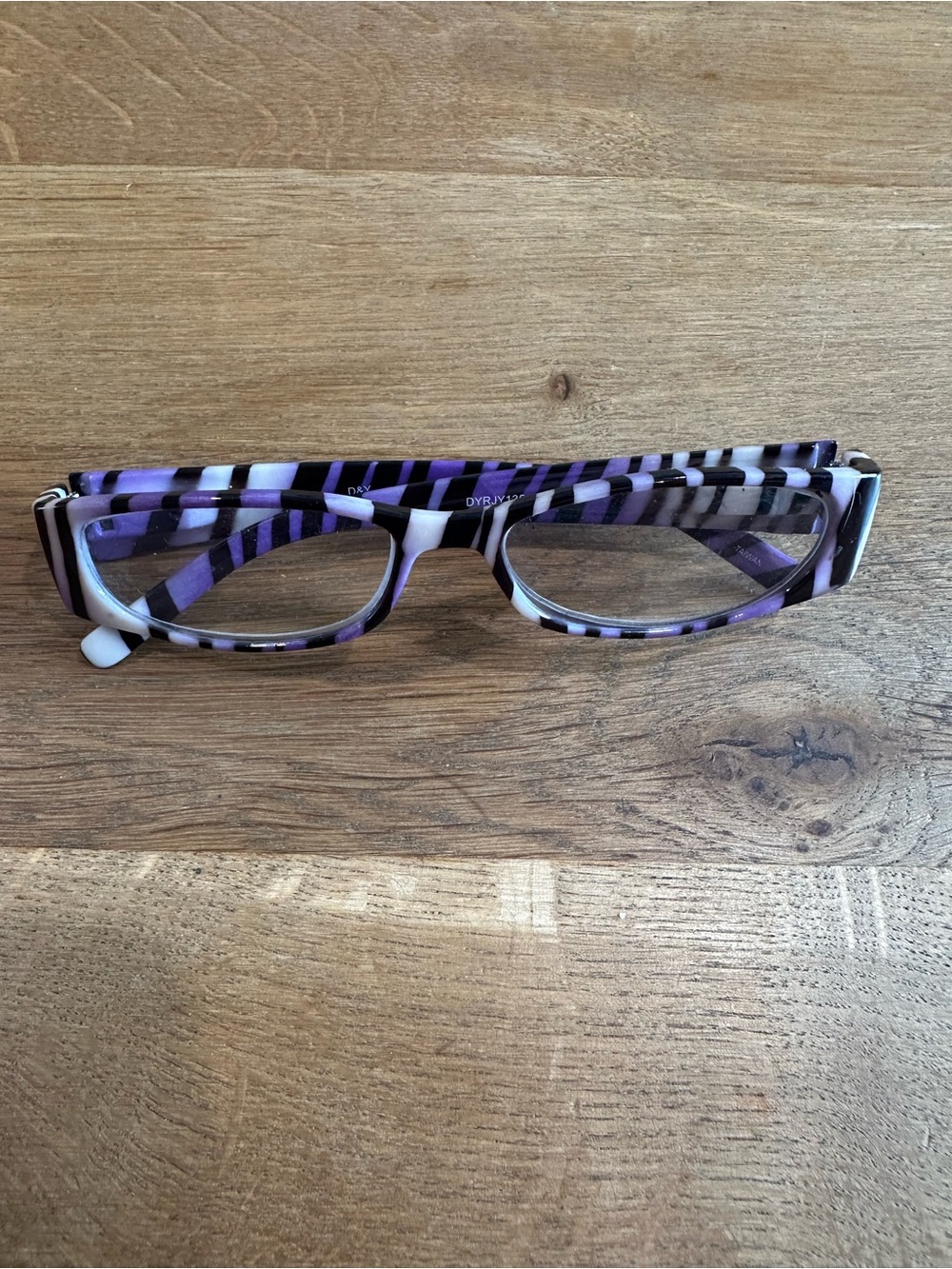 D&Y Purple and White Zebra-Print Reading Glasses